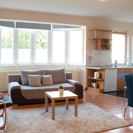 Titan Apartman Gyula Ngoại thất bức ảnh