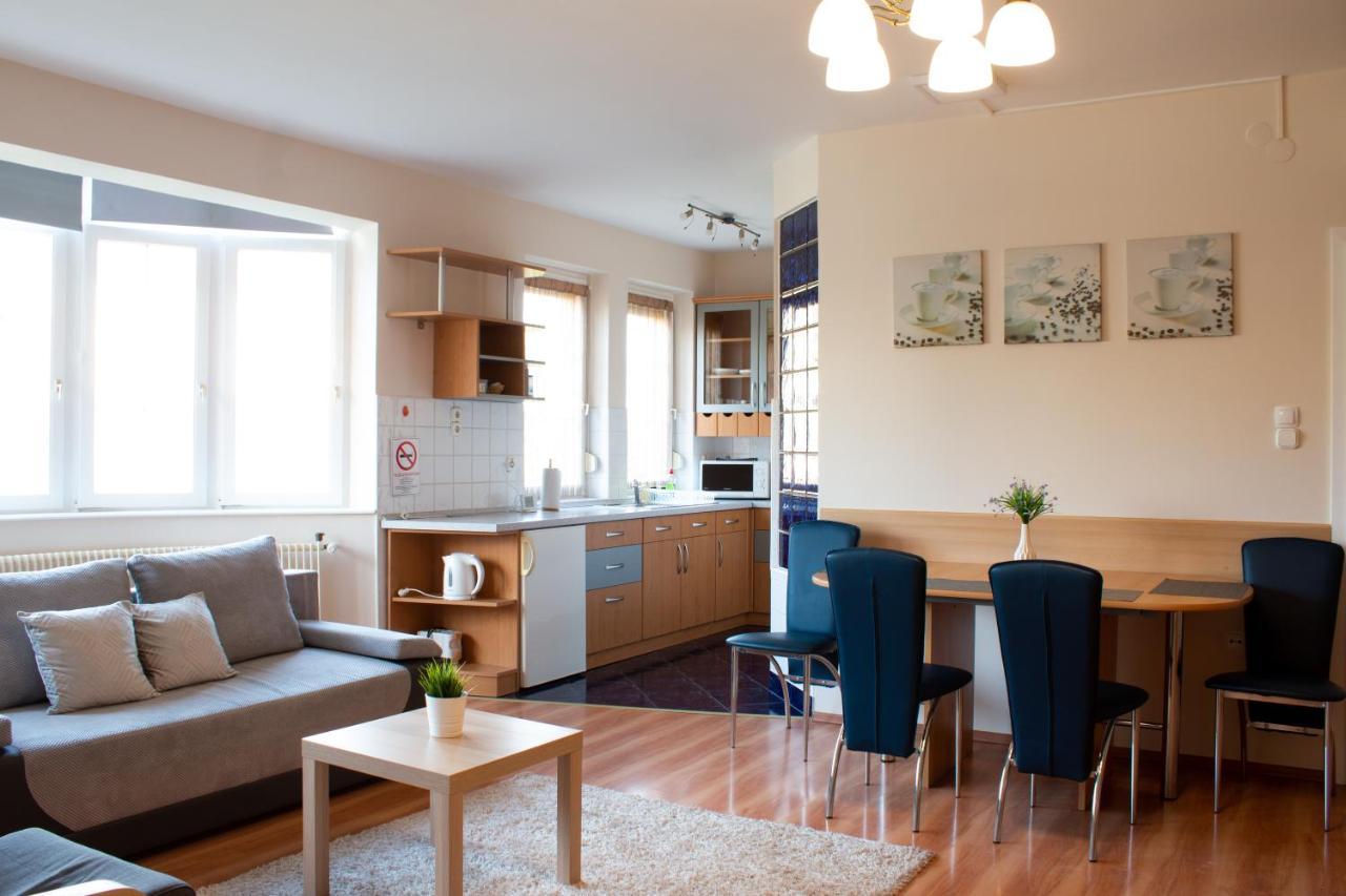 Titan Apartman Gyula Ngoại thất bức ảnh